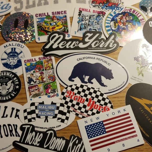 Brandy Melville sticker bundle + bracelet - Picture 3 of 8